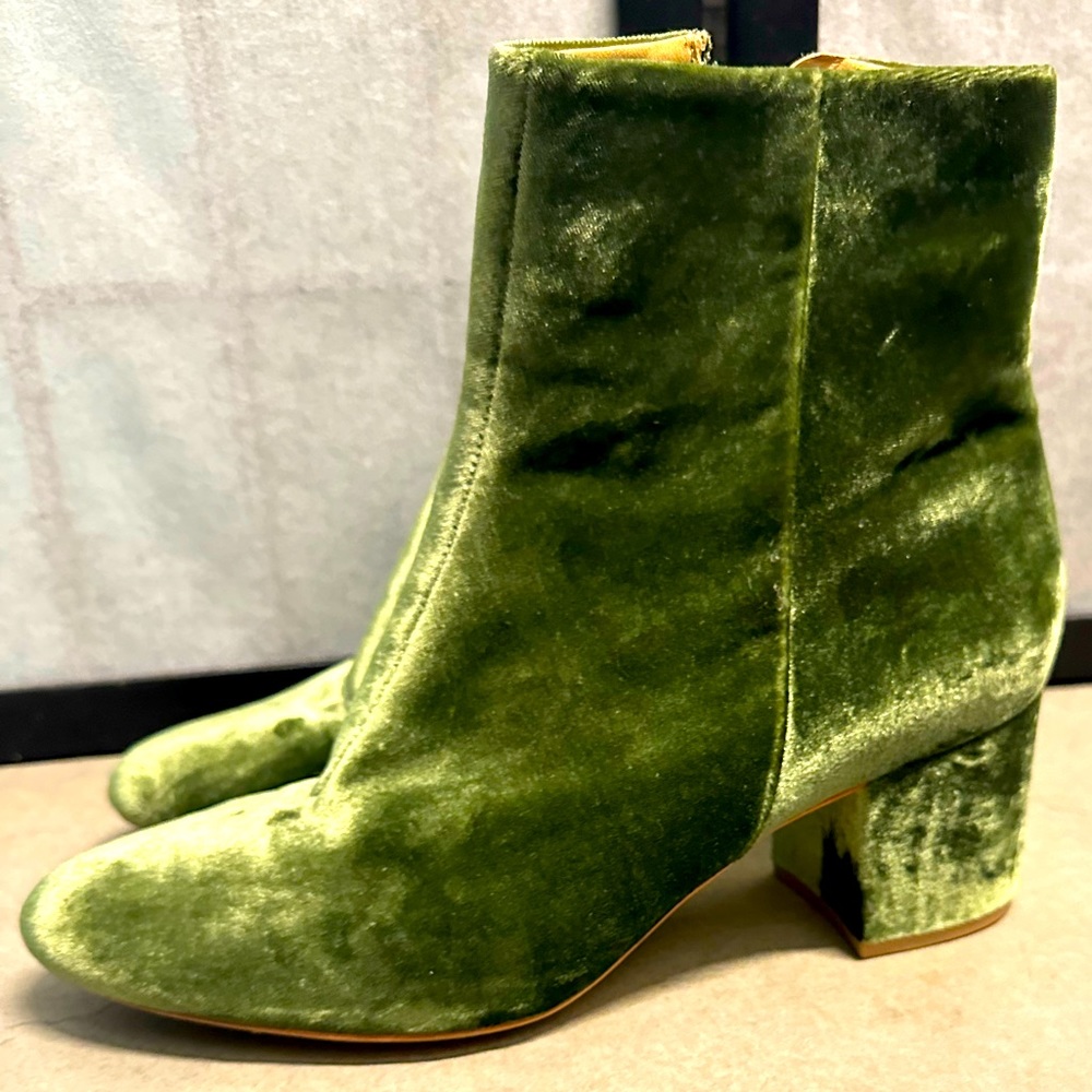 Velvet designer shoes